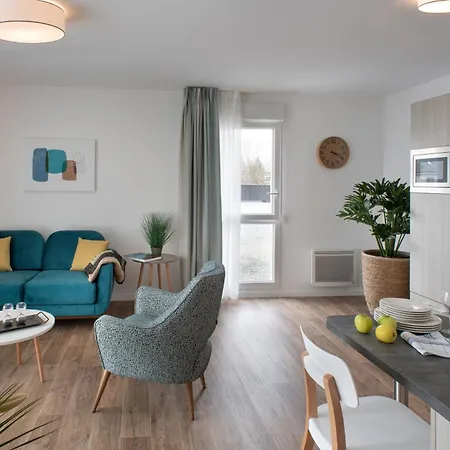 Apart-hotel Domitys - La Plume De Samara - Senior 4*